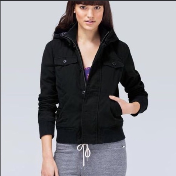 Aritzia Fan Jacket - Picture 2 of 11